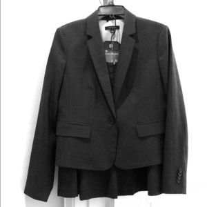 Adorable Ann Taylor skirt suit